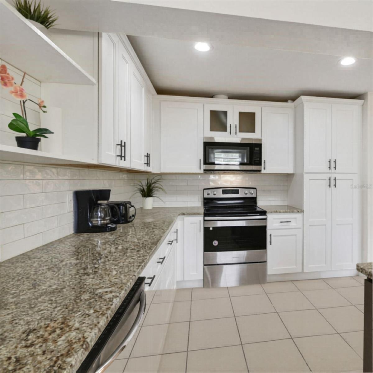 PINERIDGE UNIT NO 4 - Residential