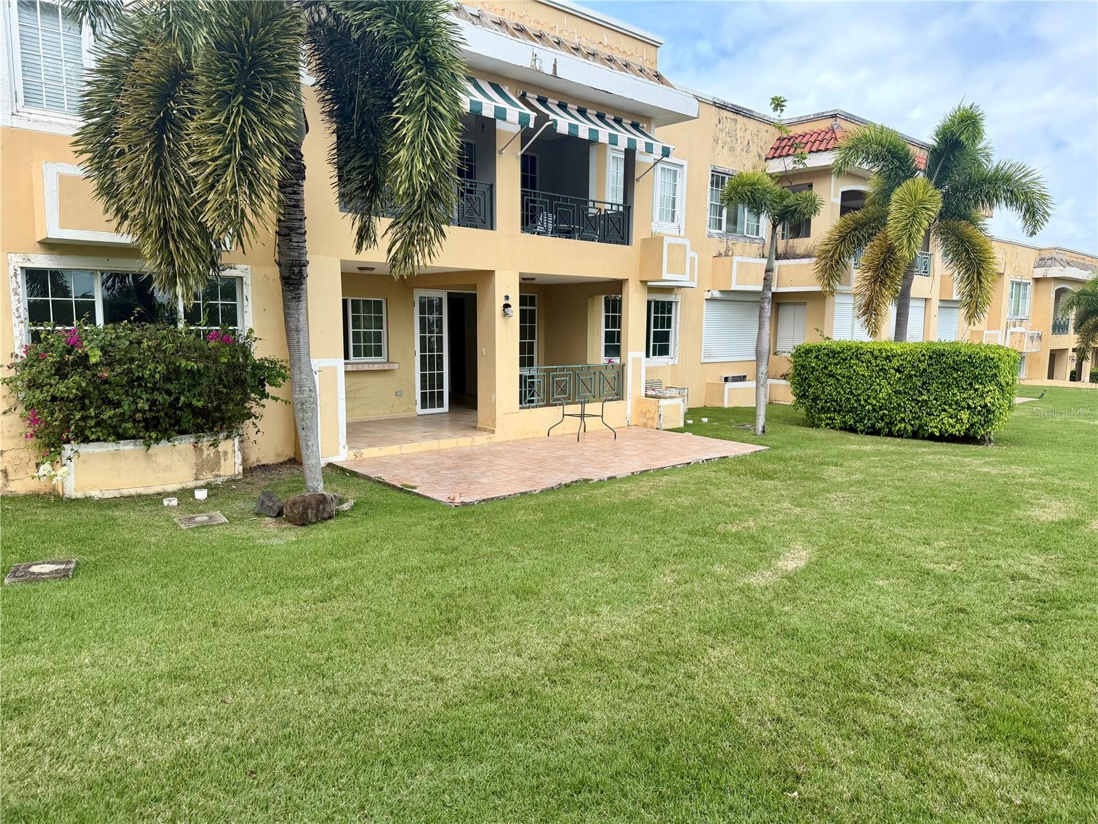 COSTA DORADA - Residential