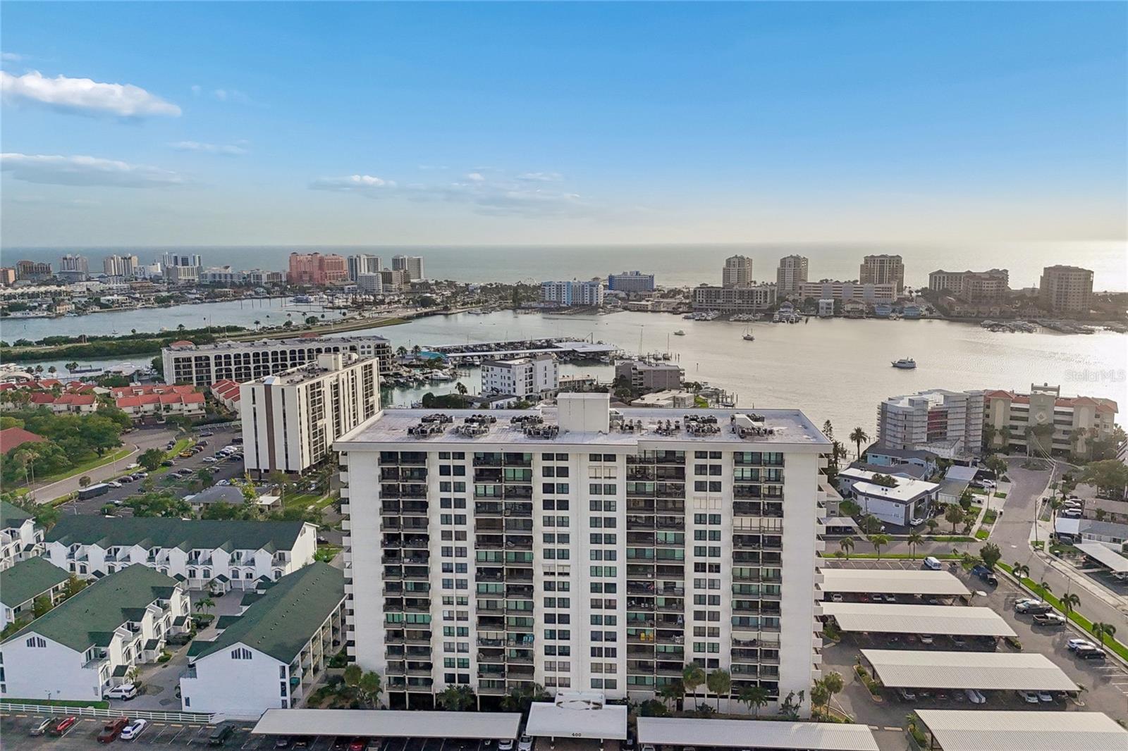 STARBOARD TOWER - Residential