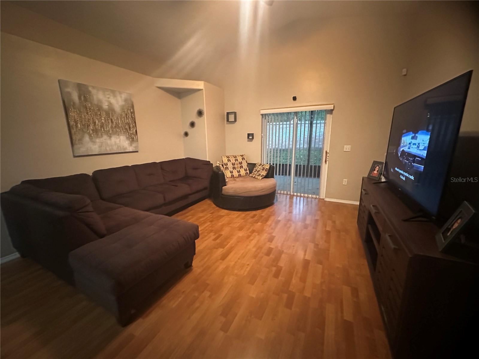 HICKORY COVE - Residential