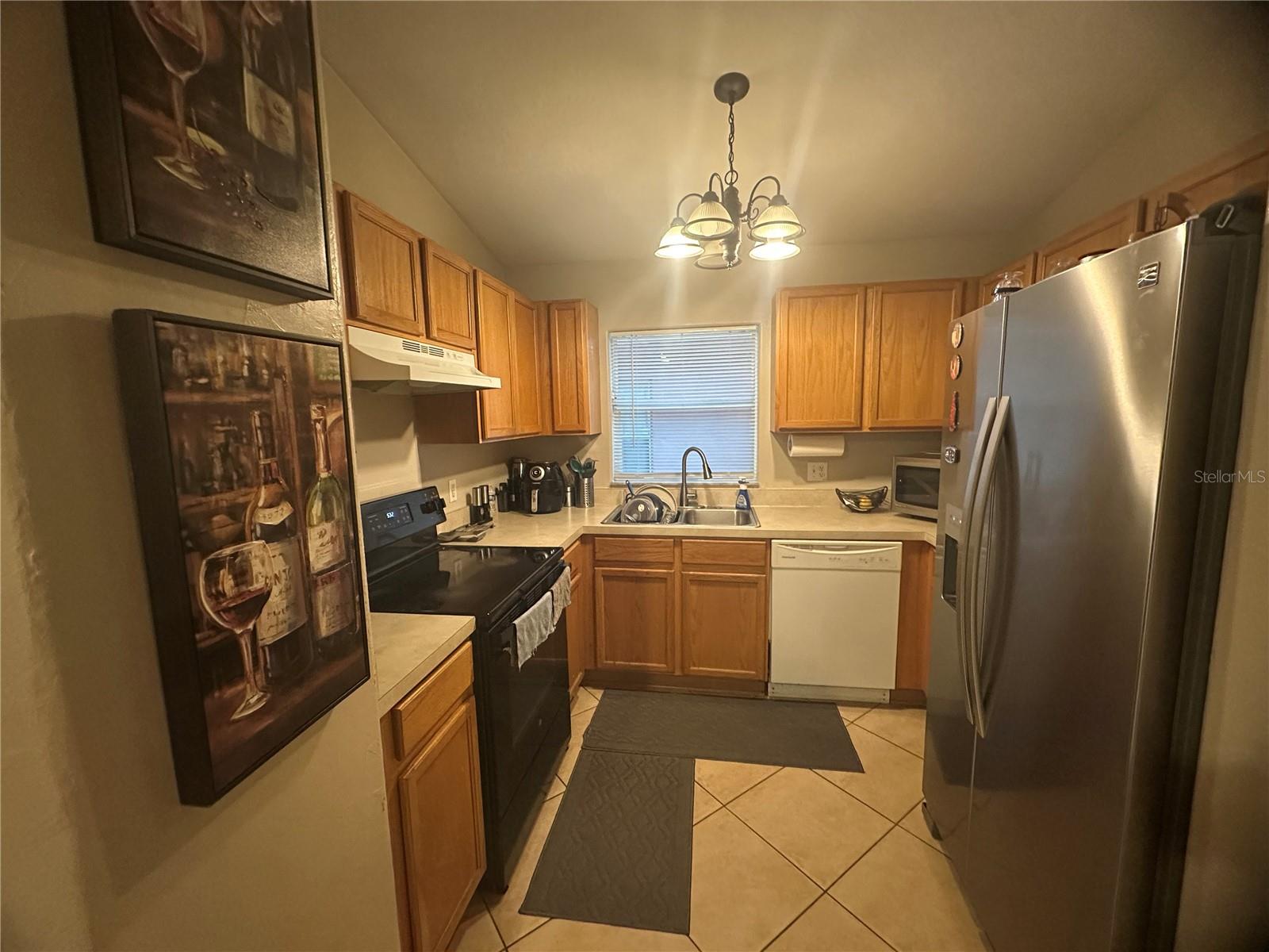 HICKORY COVE - Residential
