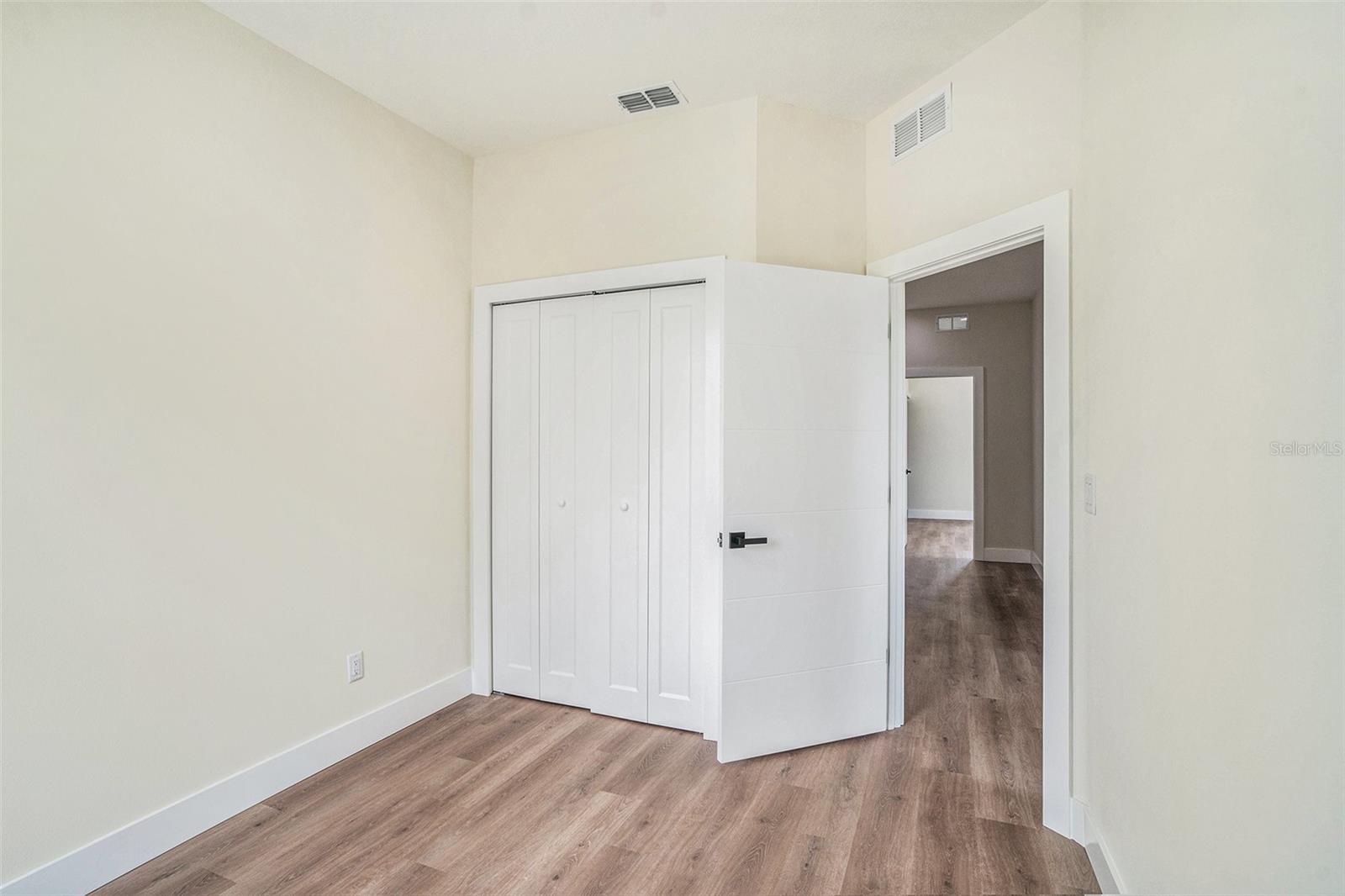GRANT PARK - Residential Income