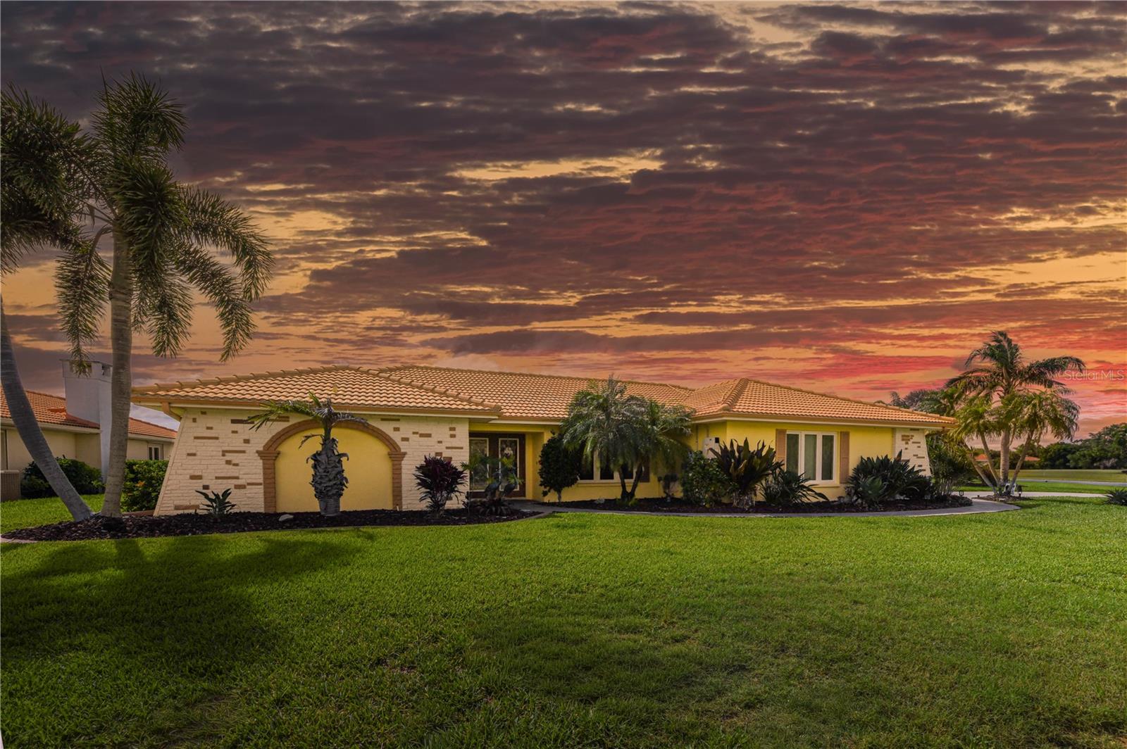 HERITAGE LAKE ESTATES - Residential