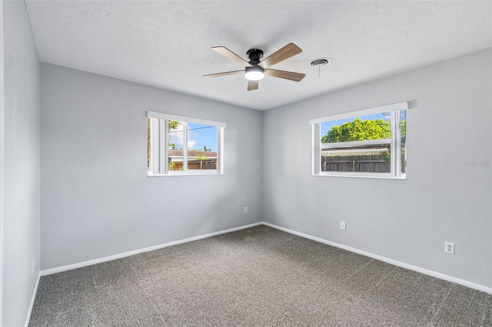 COUNTRY CLUB HEIGHTS - Residential