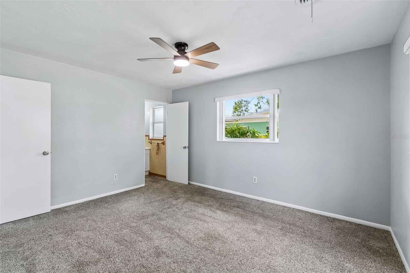 COUNTRY CLUB HEIGHTS - Residential