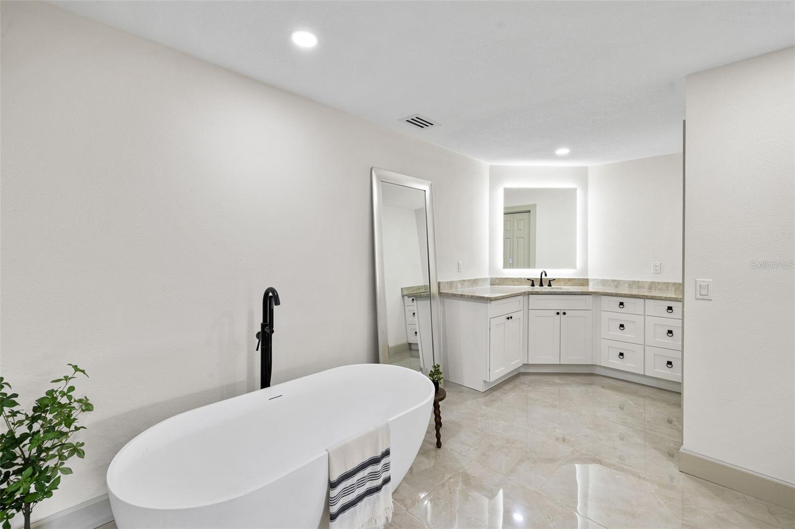 GATOR CREEK ESTATES - Residential