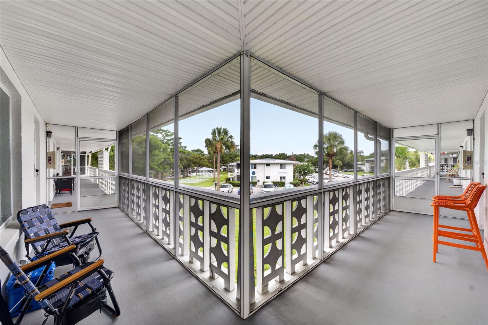 LAKE MAITLAND TERRACE APTS - Residential