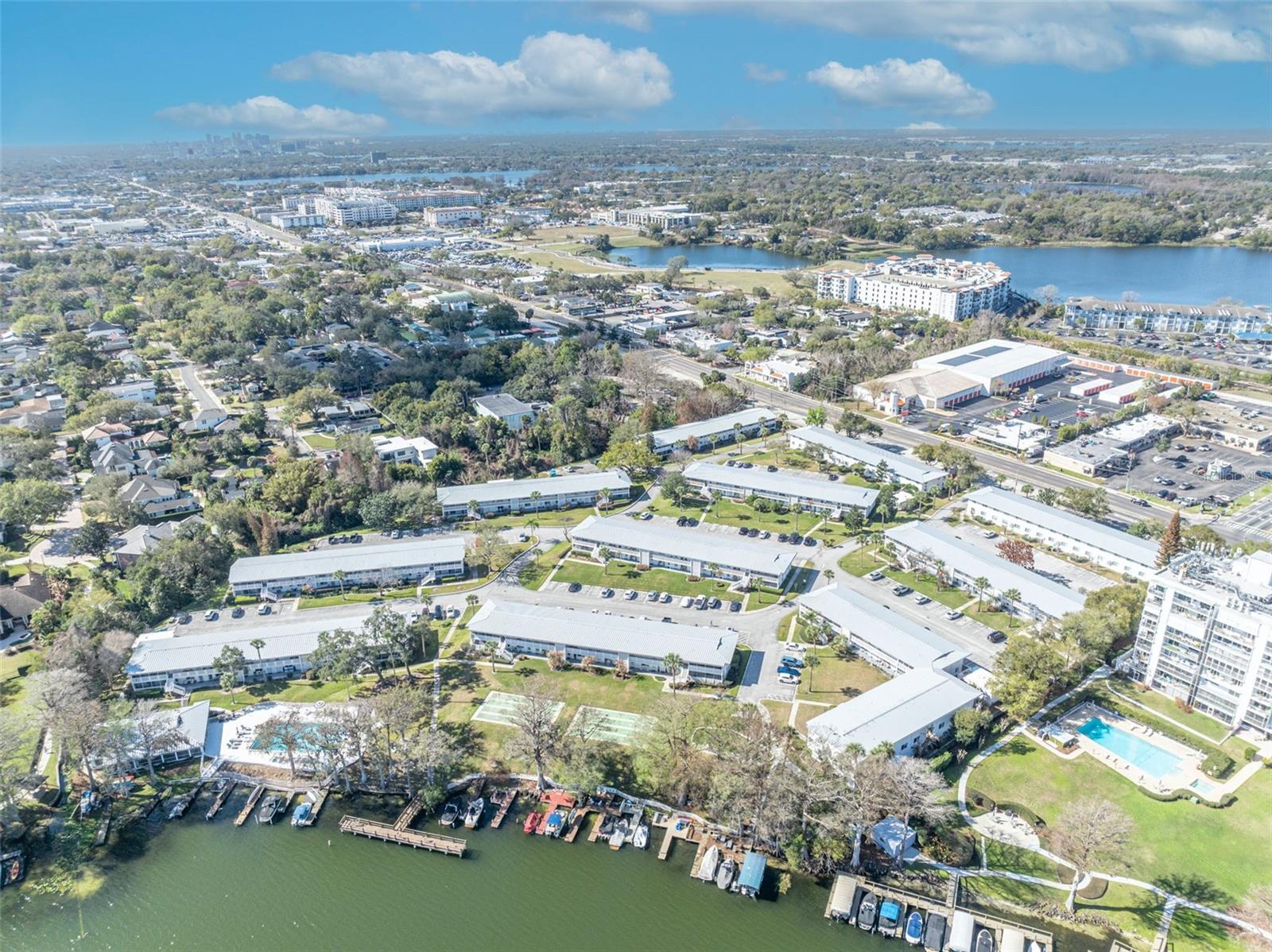 LAKE MAITLAND TERRACE APTS - Residential