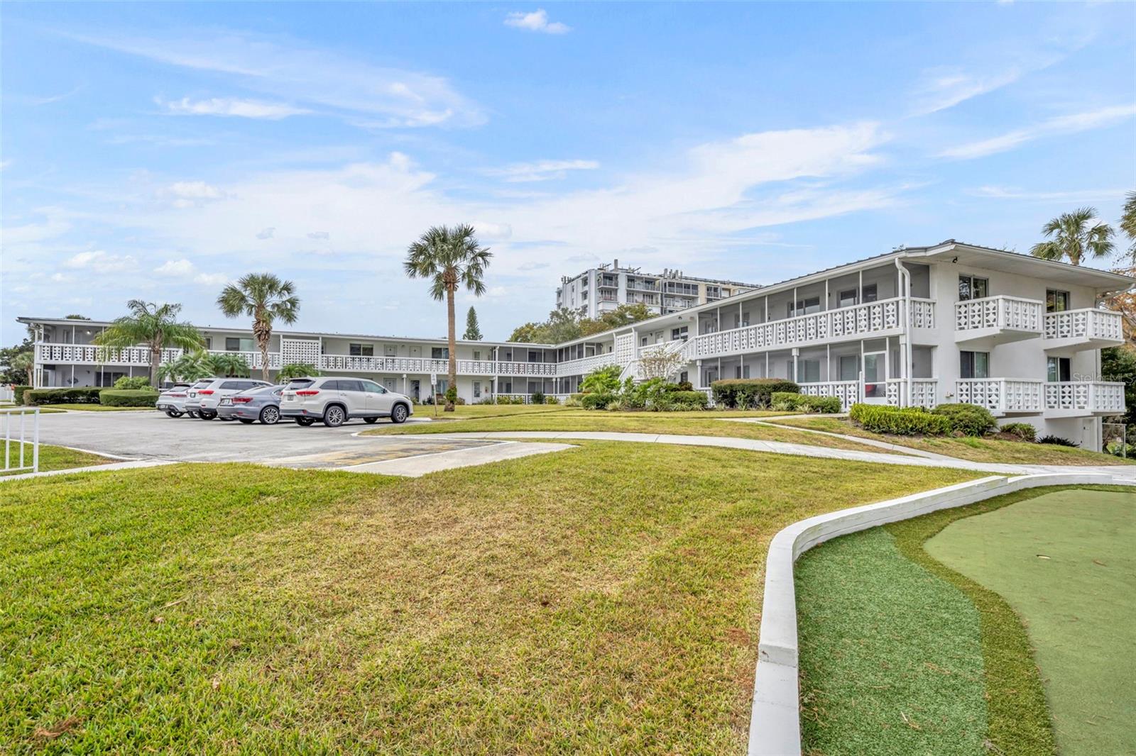 LAKE MAITLAND TERRACE APTS - Residential