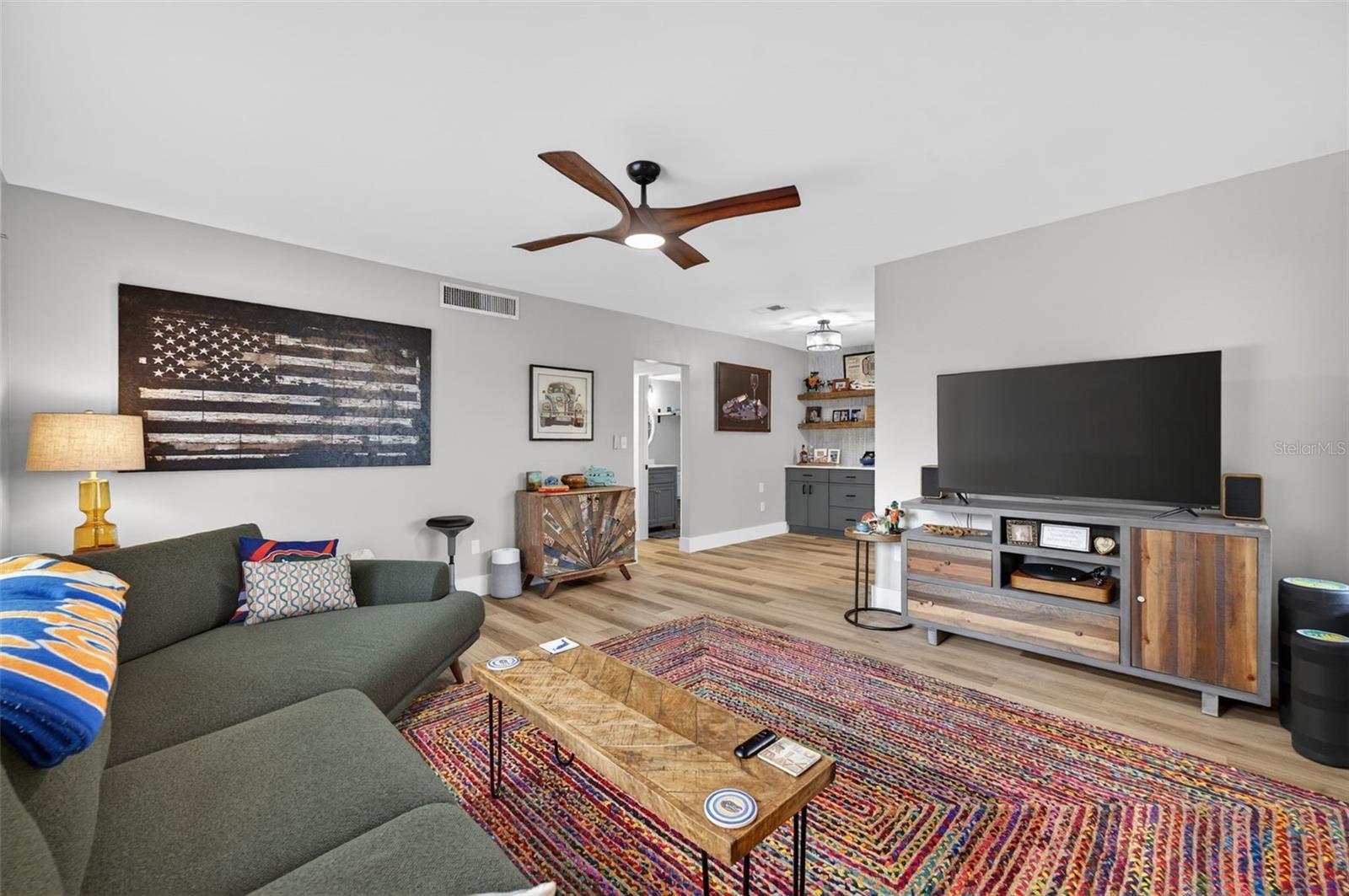 LAKE MAITLAND TERRACE APTS - Residential