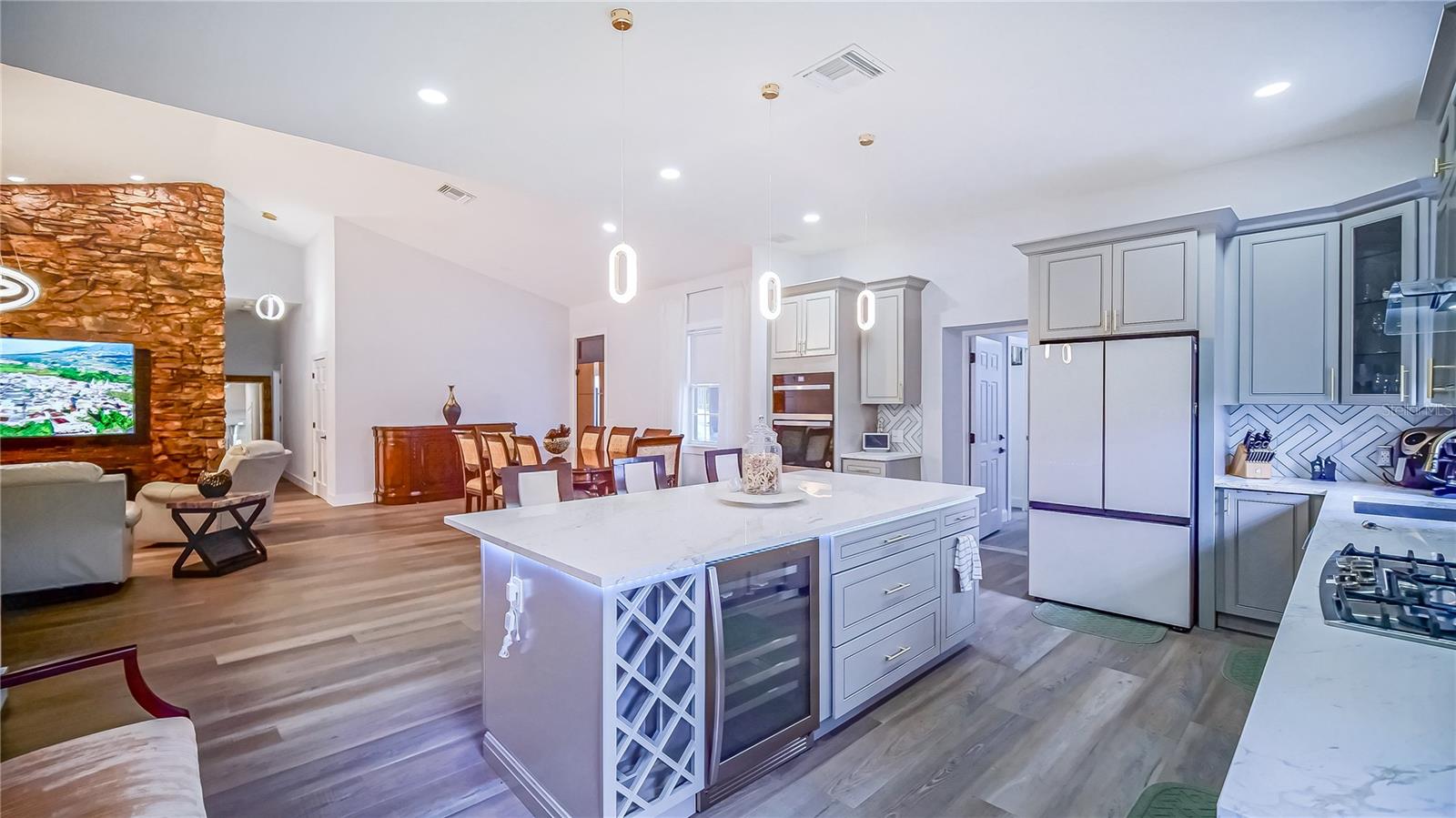 LAKE & PINES ESTATES - Residential