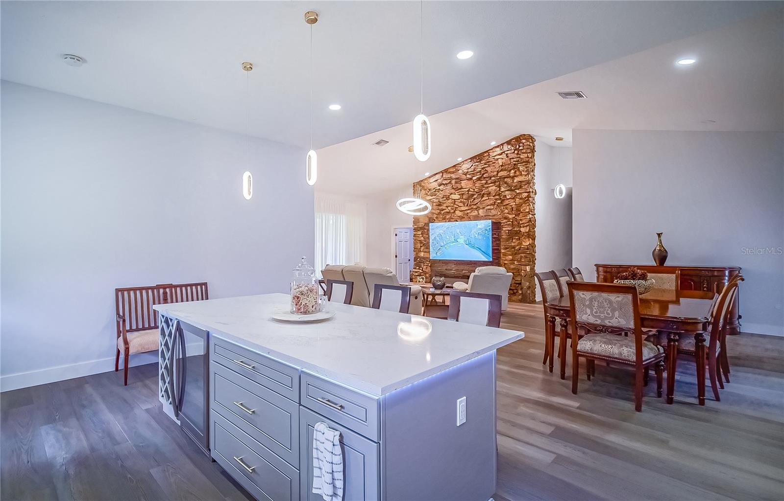 LAKE & PINES ESTATES - Residential