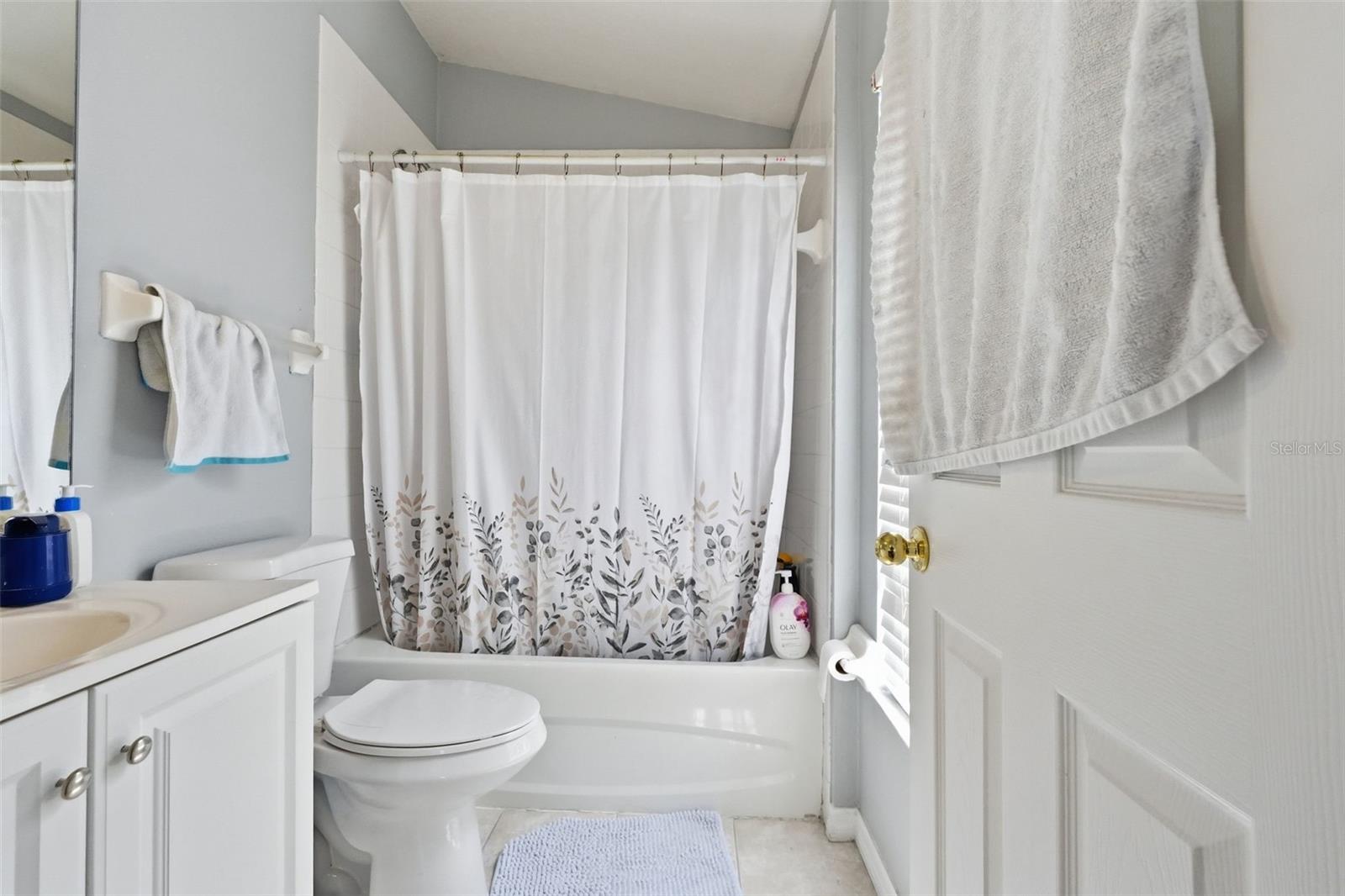 MEADOW POINTE PRCL 16 UNIT 3A - Residential