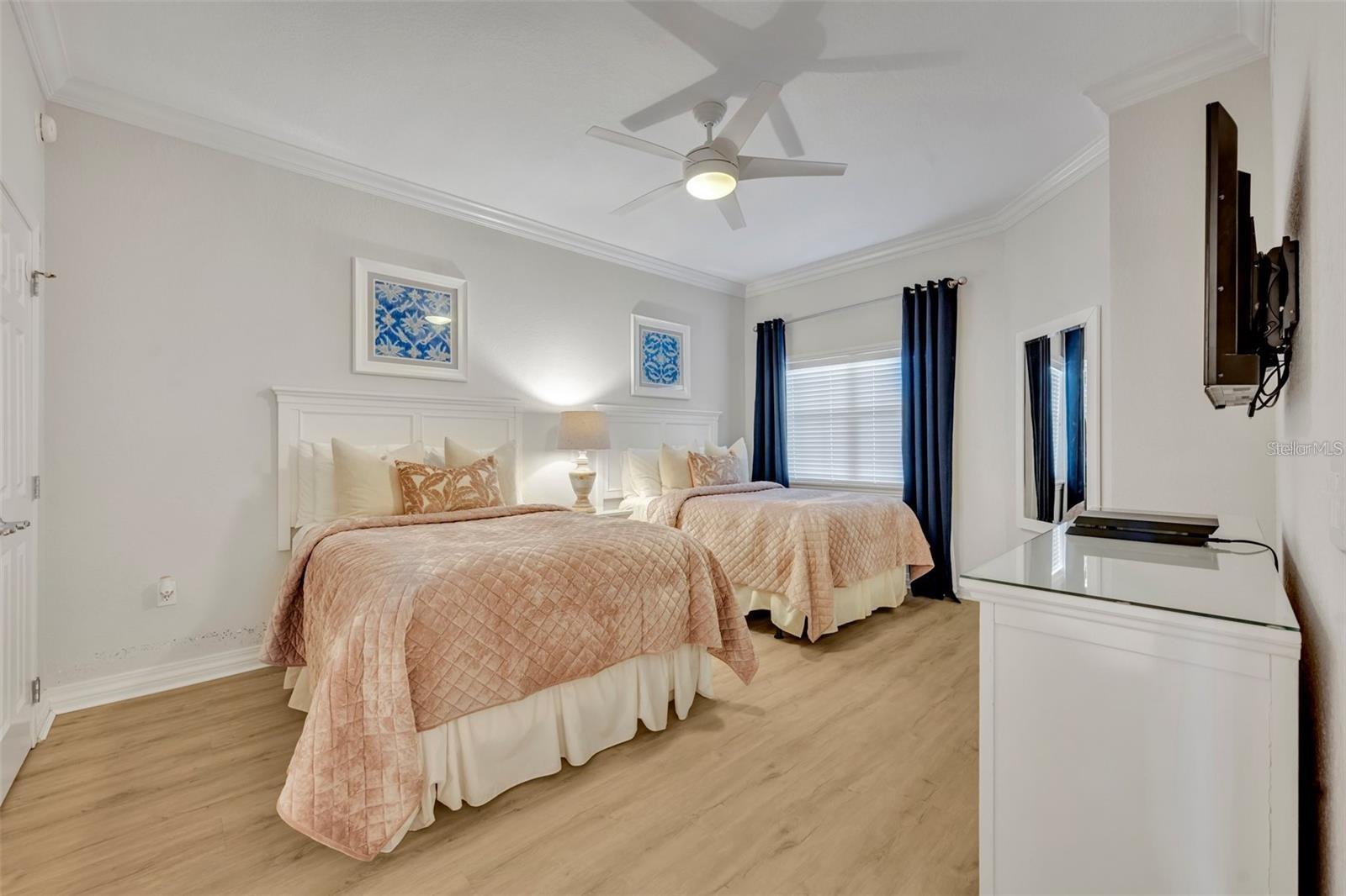 VILLAS AT REUNION SQUARE CONDO PH 4 - Residential