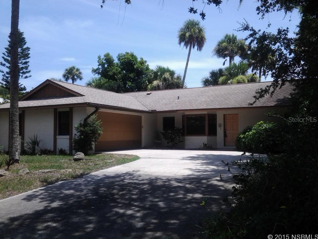 THIS SPACIOUS BEACH SIDE BEAUTY WITHIN WALKING DISTANCE TO THE OCEAN JUST NEEDS YOUR PERSONAL TOUCHES TO MAKE IT YOUR VERY OWN.THE LARGE LIVING ROOM OFFERS VAULTED CEILINGS ALONG WITH A BEAUTIFUL FIREPLACE. THE GALLEY STYLE KITCHEN HAS A BREAKFAST BAR WITH AN OPEN FEELING LOOKING OUT TO THE LIVING AREA. THERE IS A SEPARATE DINING AREA JUST OFF THE KITCHEN FOR THOSE FORMAL GATHERINGS.THE MASTER BEDROOM OFFERS A BIG WALK IN CLOSET WITH A WALK IN SHOWER IN THE BATHROOM.THE SCREENED PORCH IN THE REAR OFFERS NICE AFTERNOON BREEZES ON THOSE SUMMER AFTERNOONS.THERE IS  DEEDED BOAT RAMP ACCESS AT THE END OF THE STREET, EASY TO SHOW, CALL FOR AN APPOINTMENT. ALL INFORMATION DEEMED CORRECT BUT NOT WARRANTED. ;Water: City