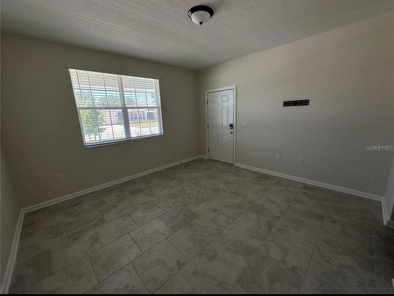 STOREY CRK PH 1 - Residential Lease