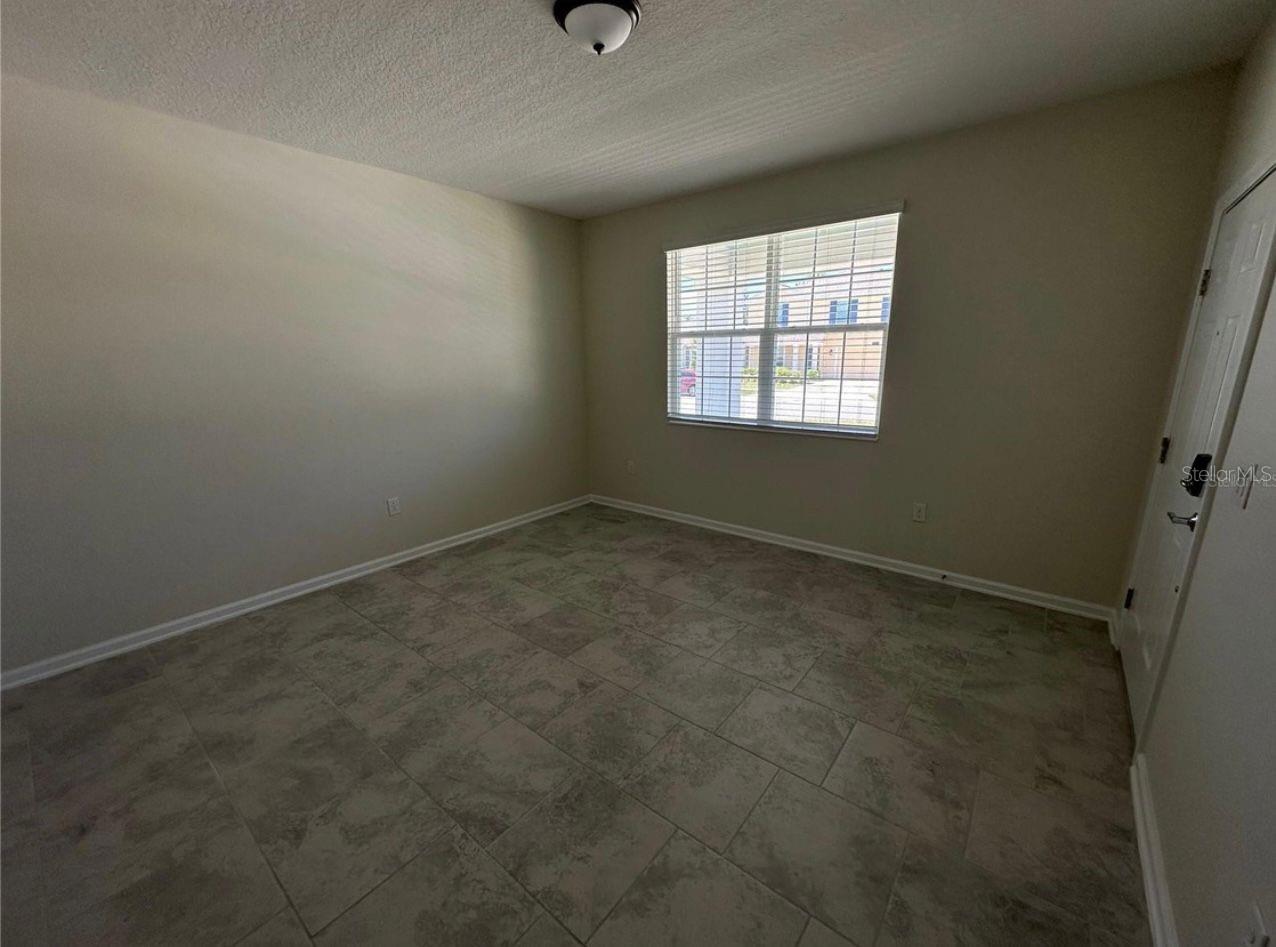 STOREY CRK PH 1 - Residential Lease