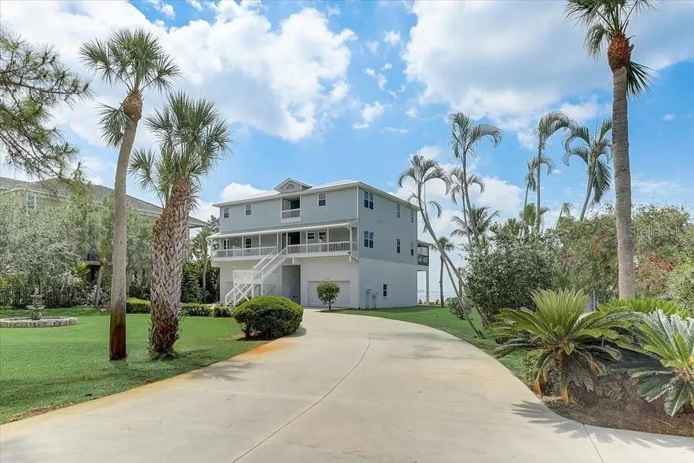 TREETOPS BAY CONDO - Land