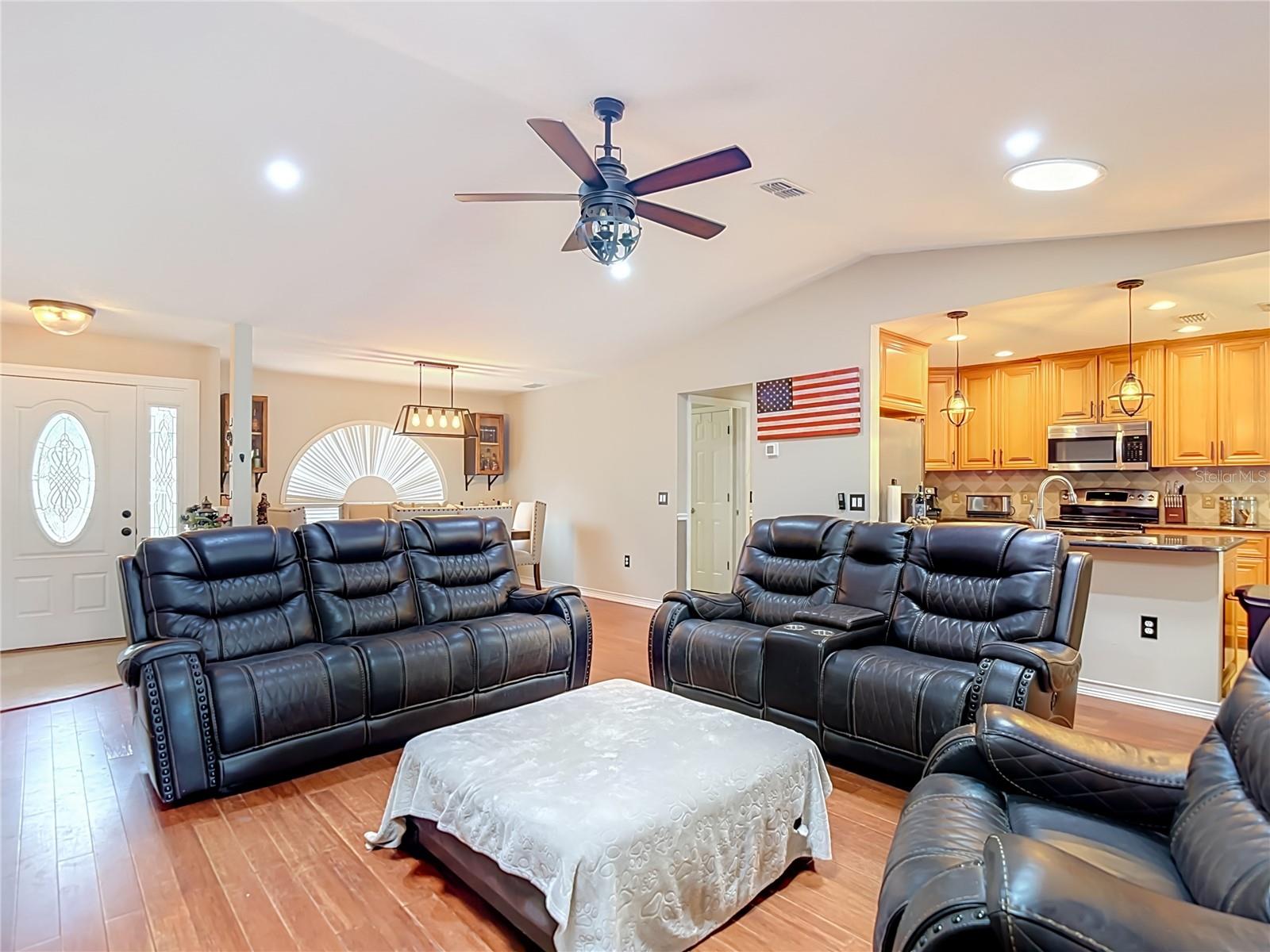 PARK LAKE ESTATES - Residential