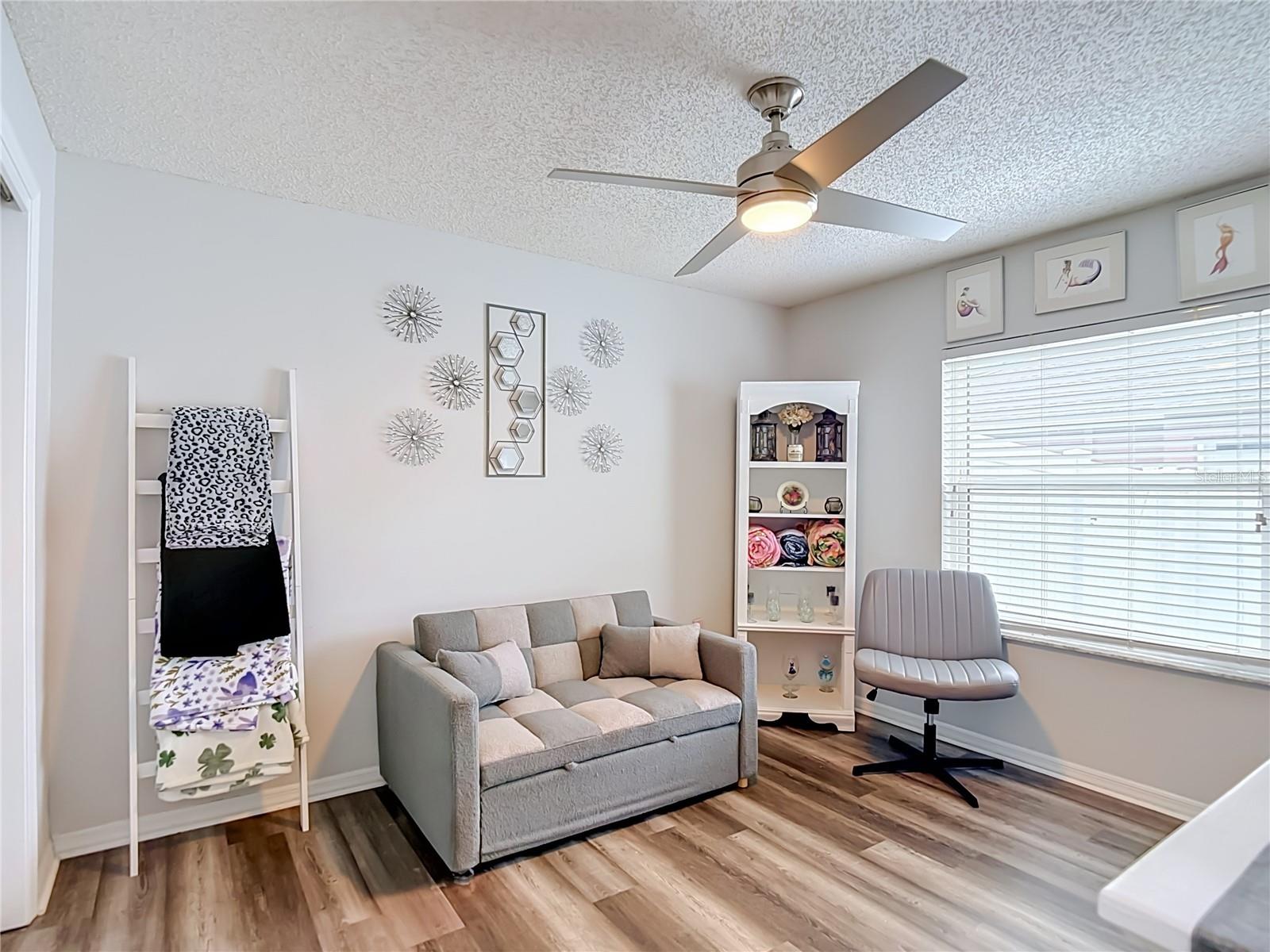PARK LAKE ESTATES - Residential