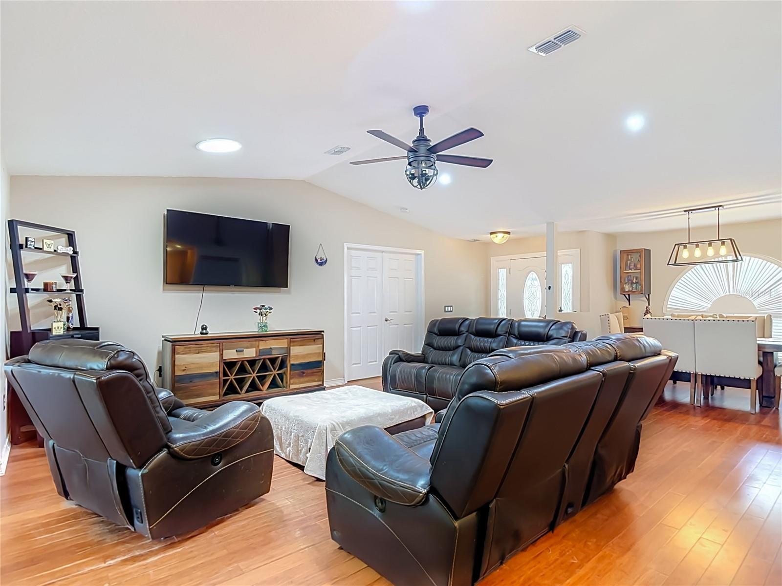 PARK LAKE ESTATES - Residential
