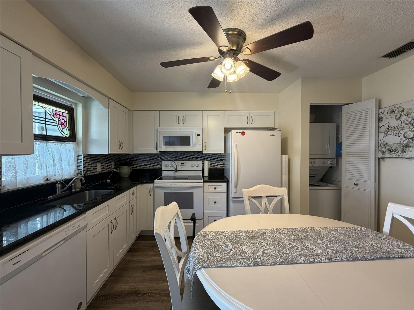 GOLDEN AGE VILLAS - Residential