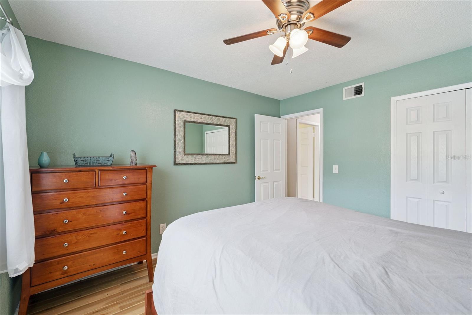 HAWTHORNE VILLAGE - Residential