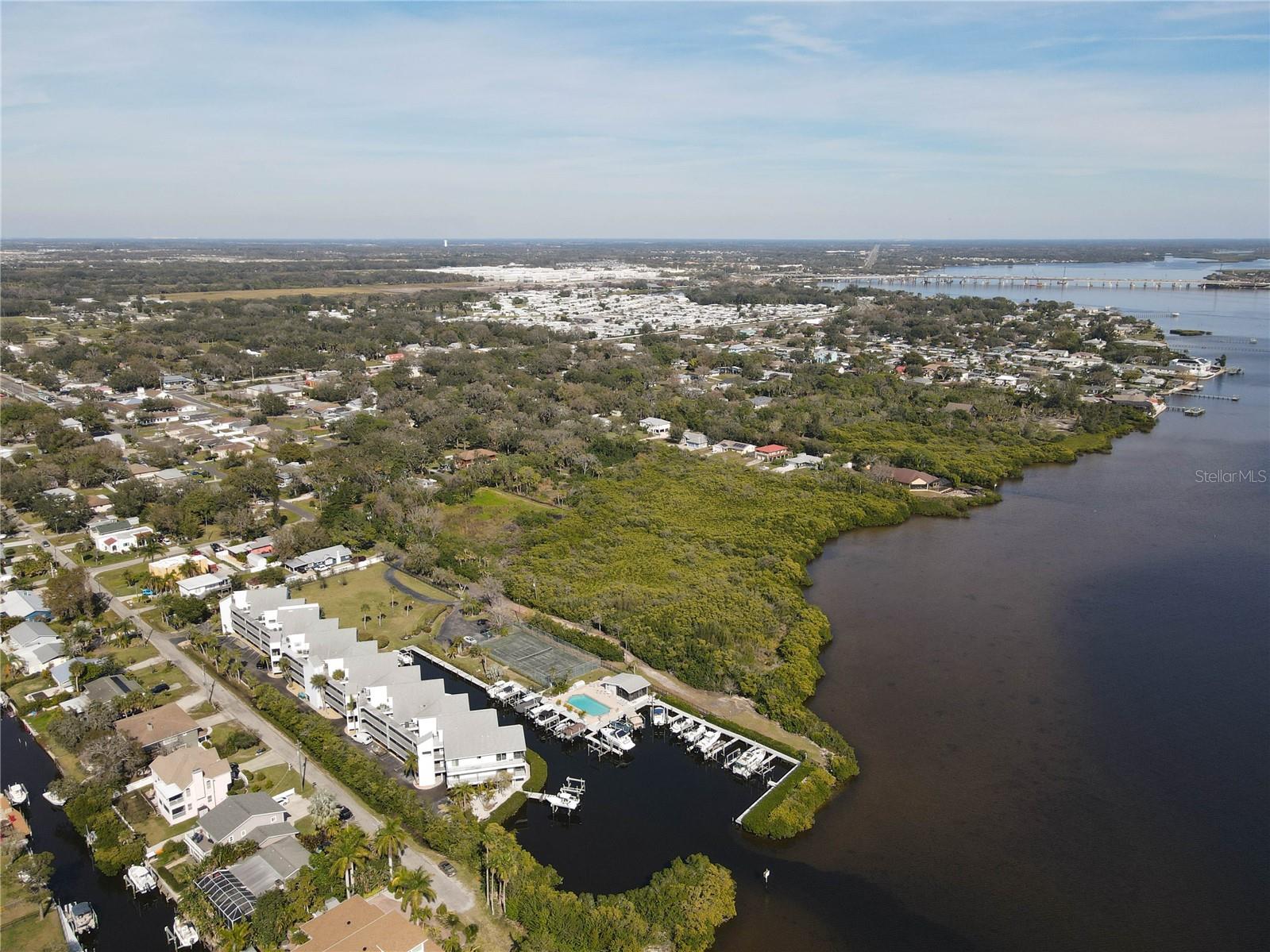 RIVER PLACE - Residential