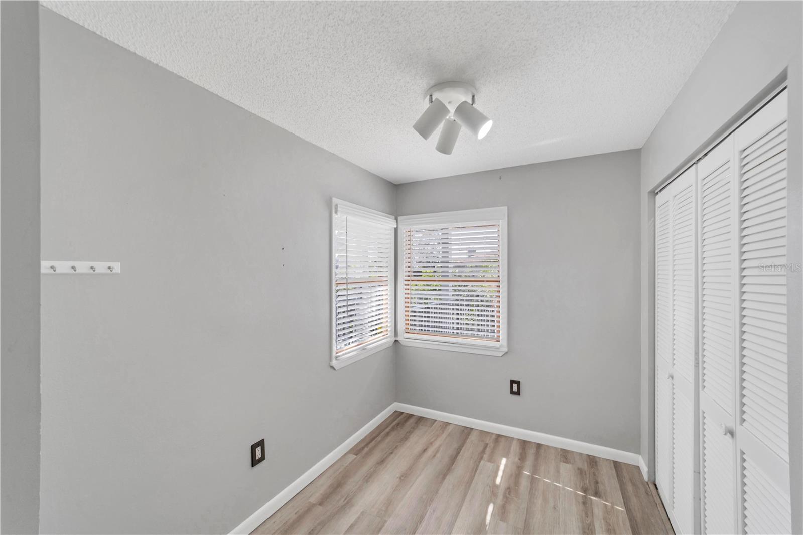 RIVER PLACE - Residential