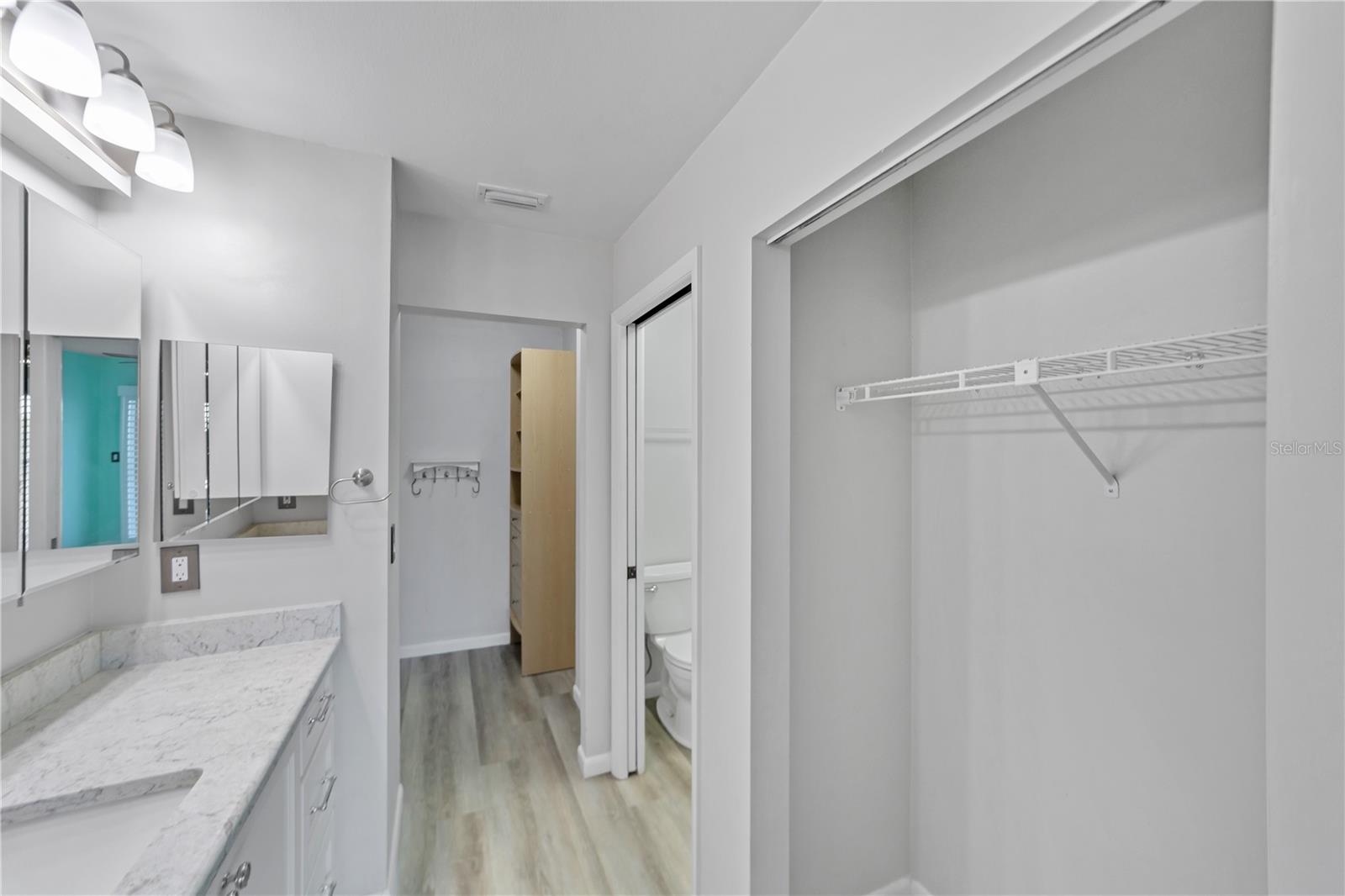 RIVER PLACE - Residential