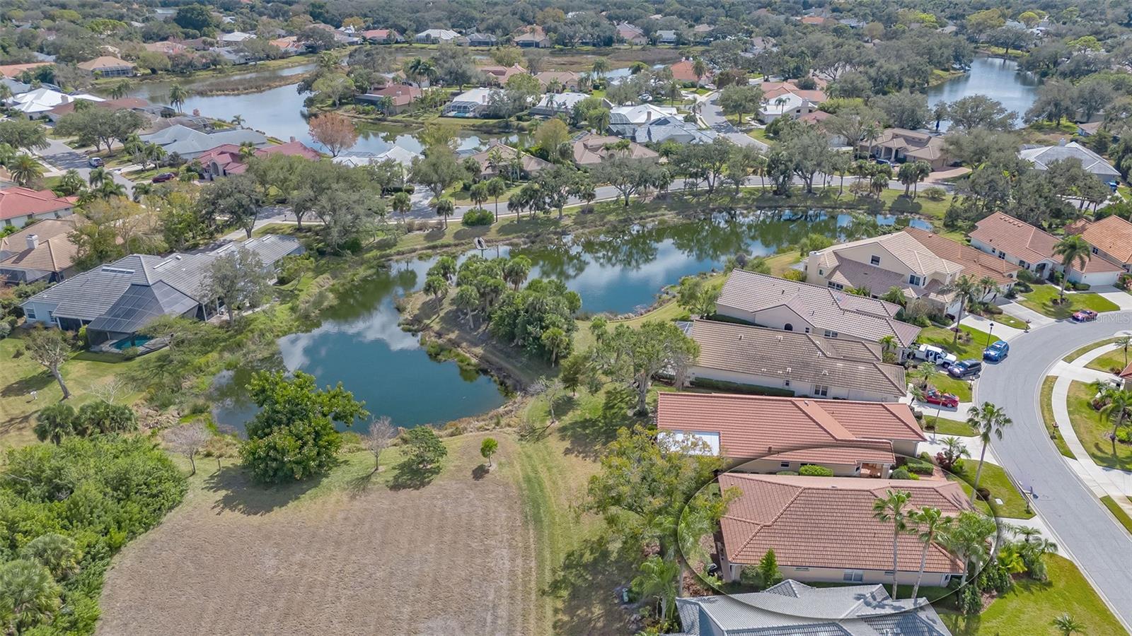 VILLAS AT DEER CREEK - Residential