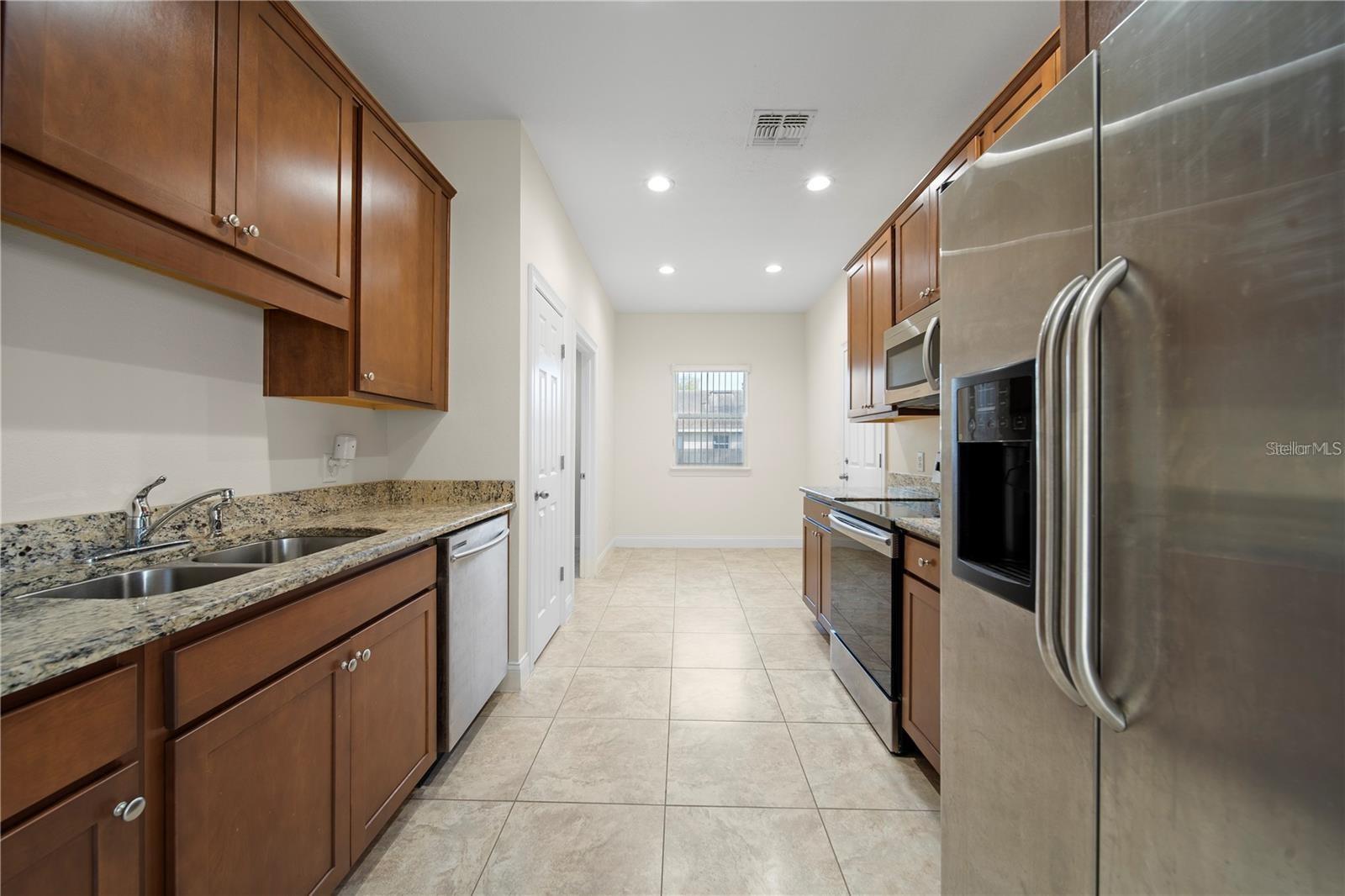 MERRYMOUNT - Residential Lease