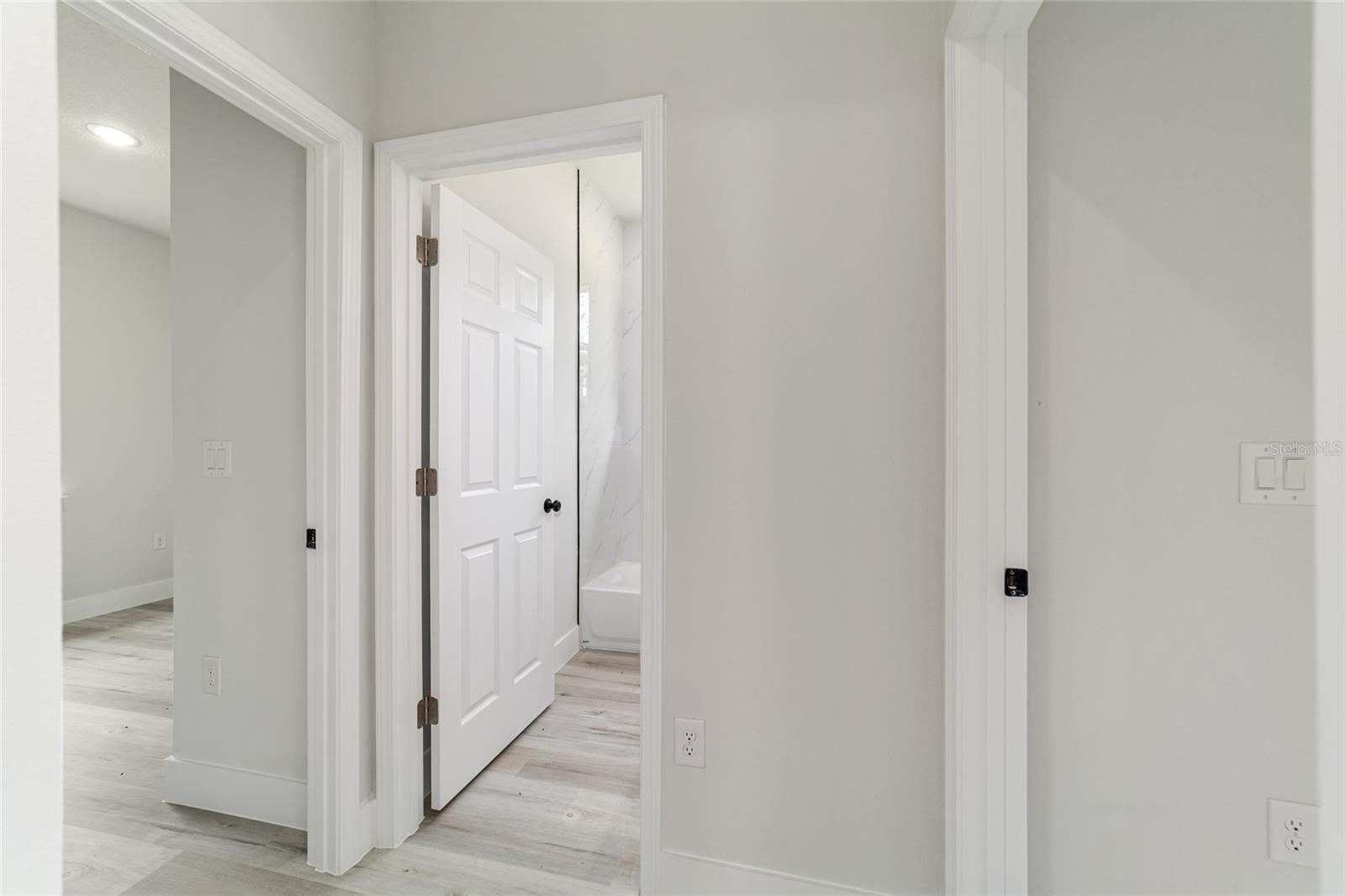RAINBOW LAKES ESTATES - Residential