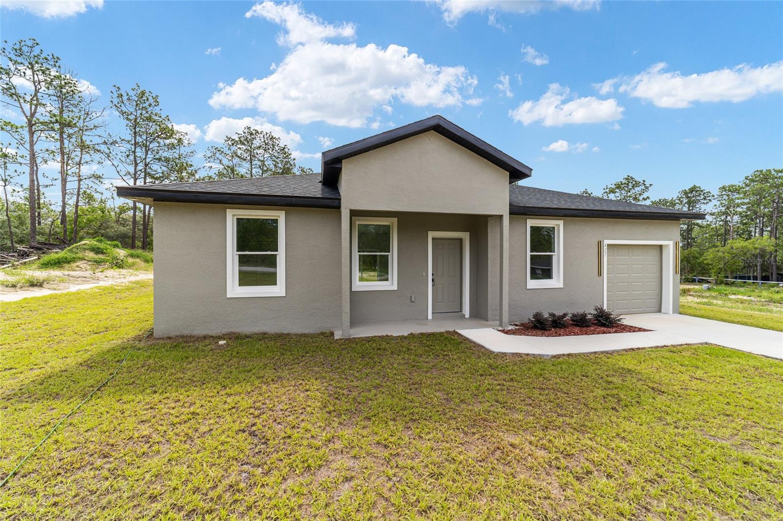 RAINBOW LAKES ESTATES - Residential