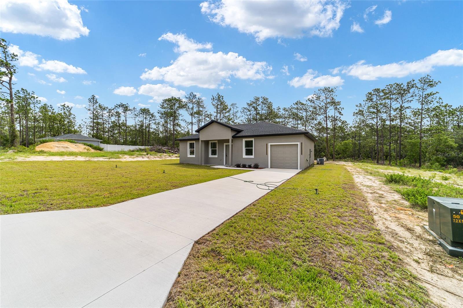 RAINBOW LAKES ESTATES - Residential