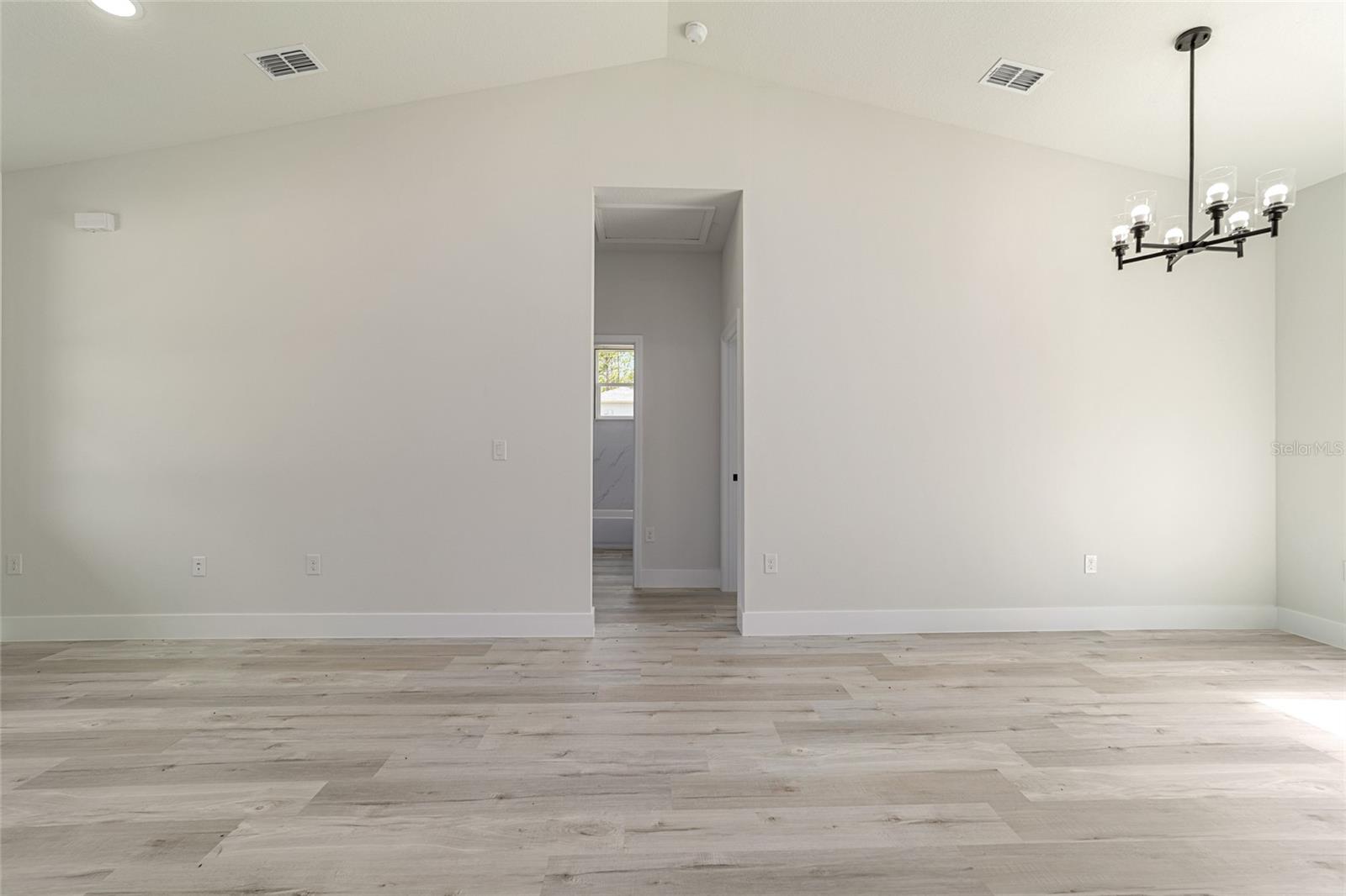 RAINBOW LAKES ESTATES - Residential
