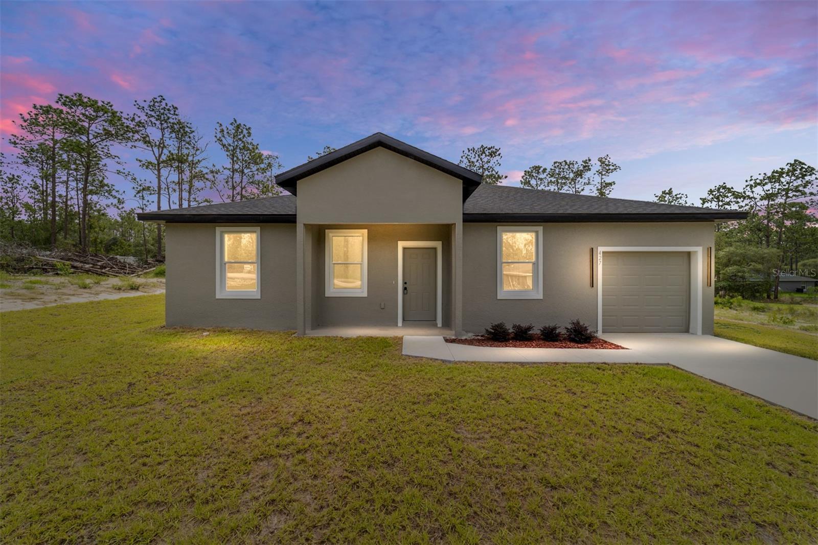 RAINBOW LAKES ESTATES - Residential