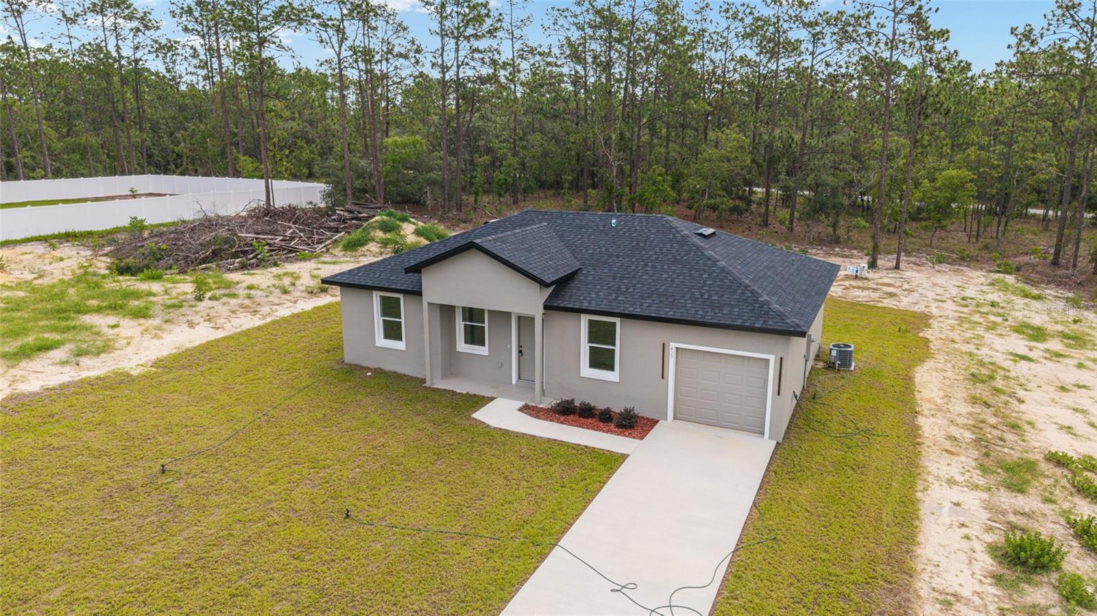 RAINBOW LAKES ESTATES - Residential