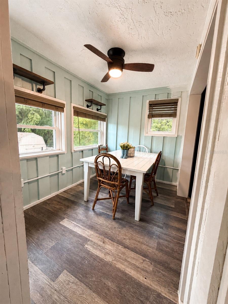 FIVE-A-RANCHES - Residential