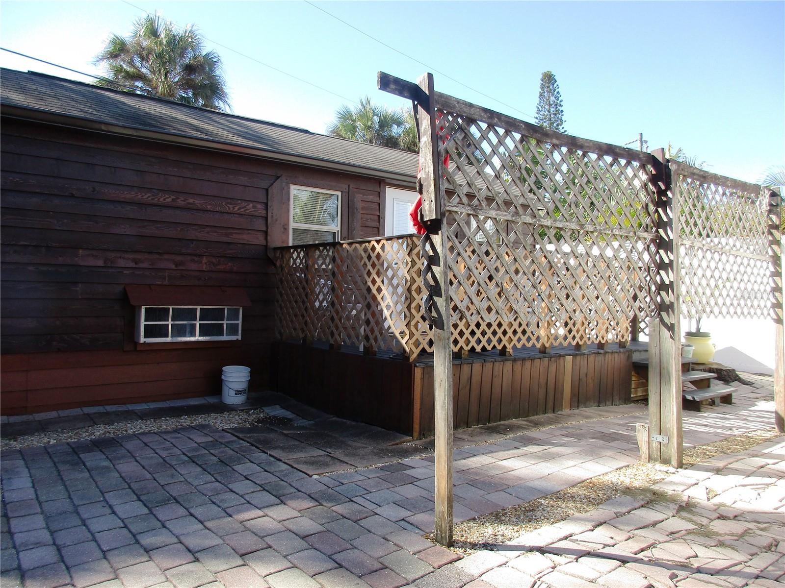 SARASOTA BEACH - Residential