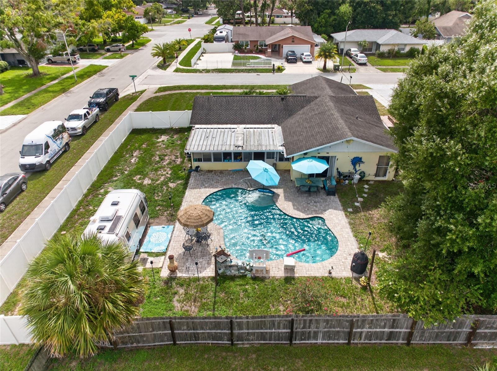 CARROLLWOOD MEADOWS UNIT II SE - Residential