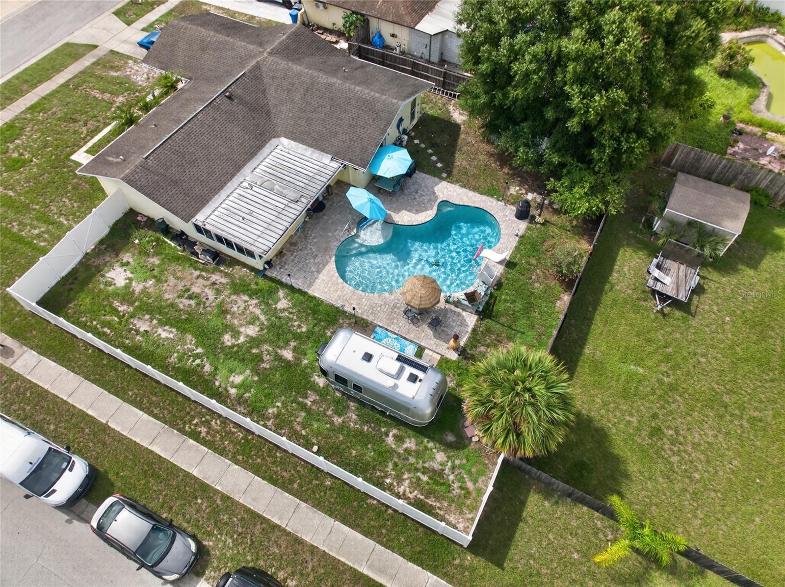 CARROLLWOOD MEADOWS UNIT II SE - Residential