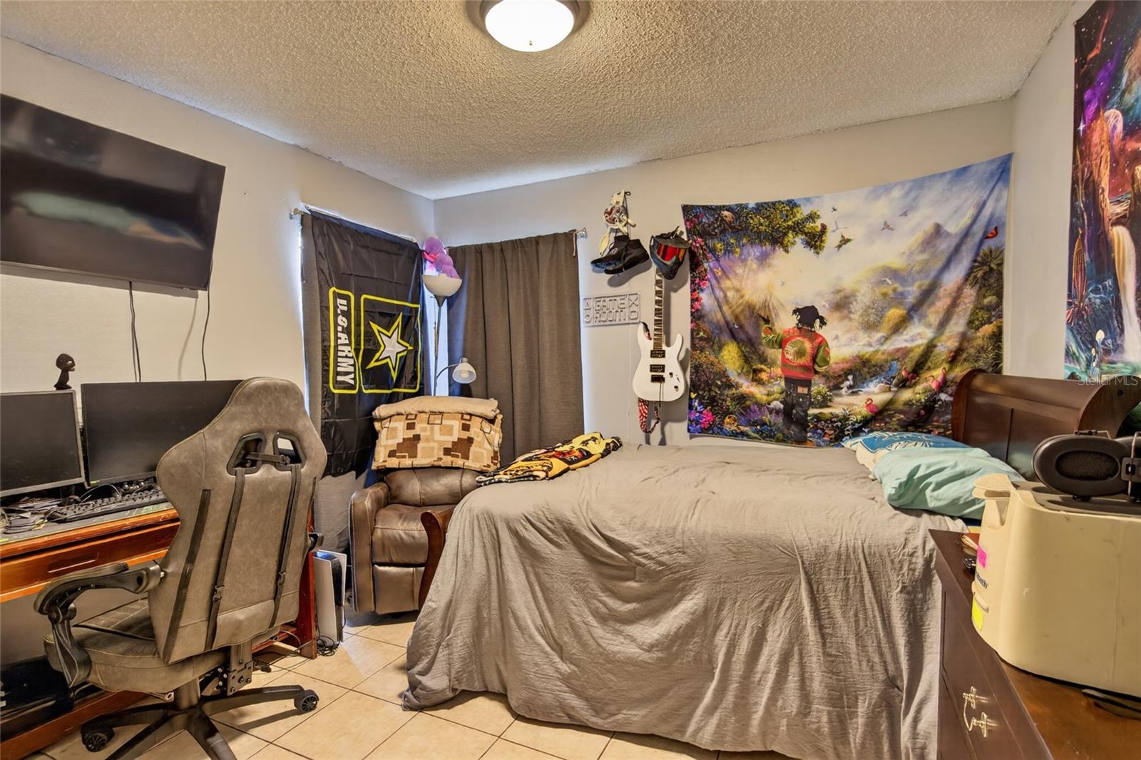 CARROLLWOOD MEADOWS UNIT II SE - Residential