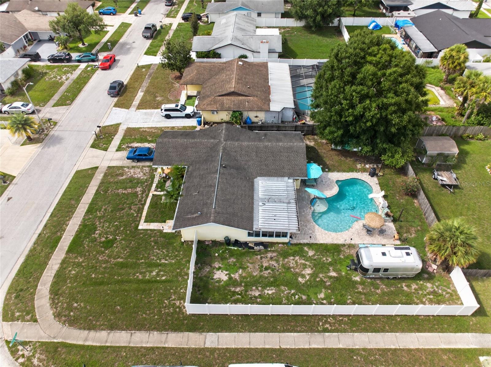 CARROLLWOOD MEADOWS UNIT II SE - Residential