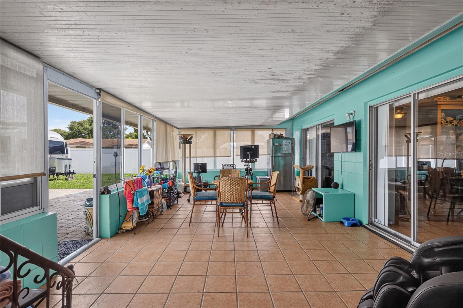 CARROLLWOOD MEADOWS UNIT II SE - Residential