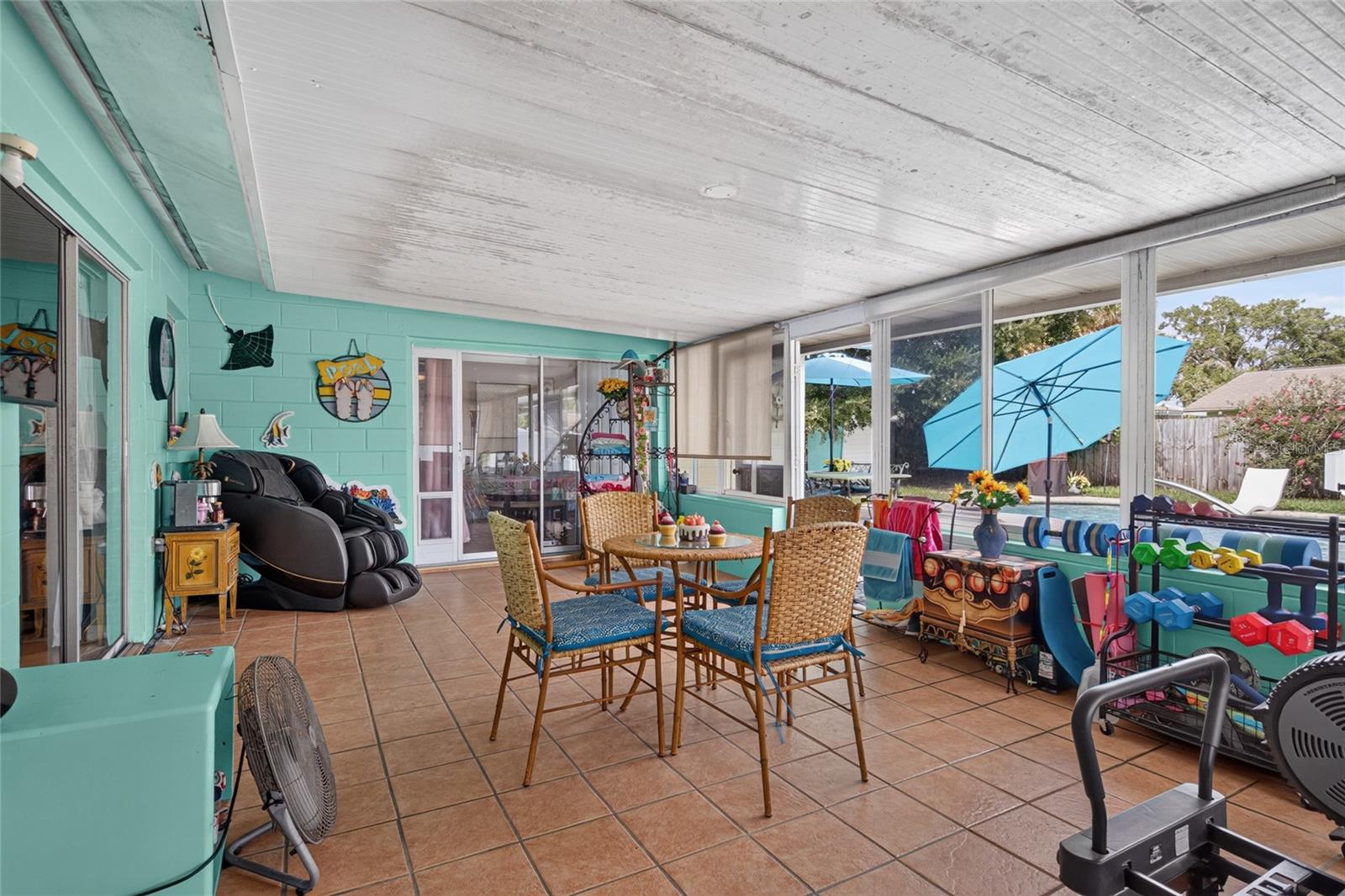 CARROLLWOOD MEADOWS UNIT II SE - Residential