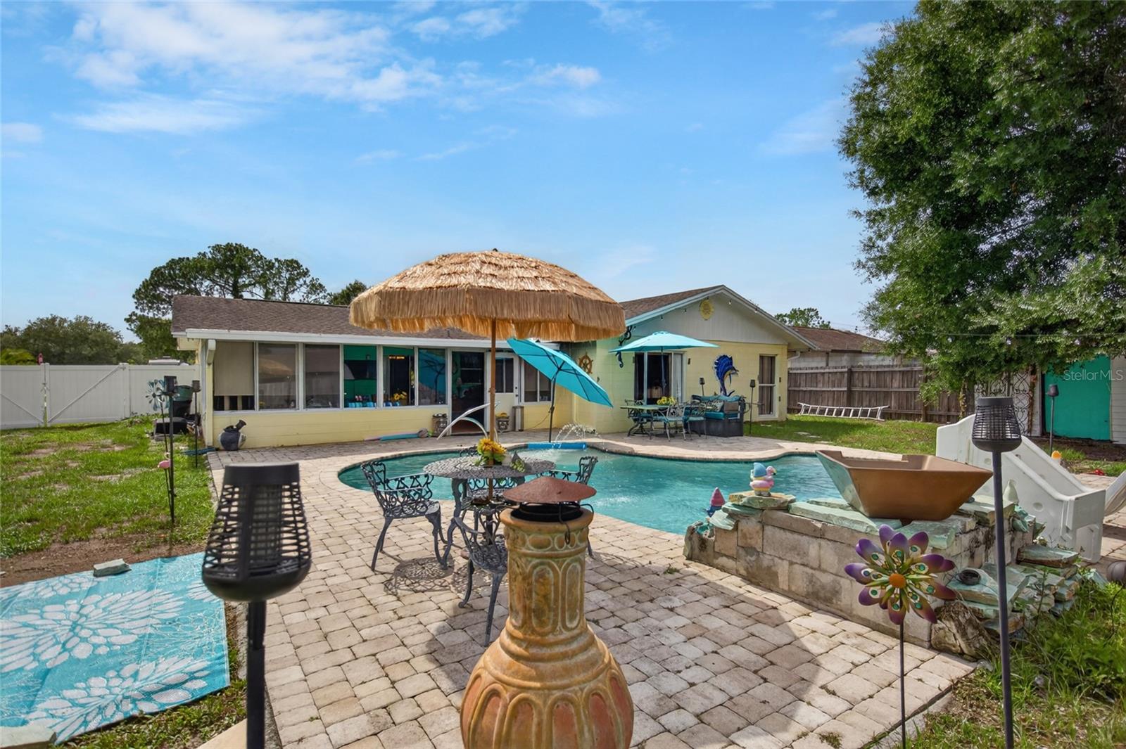 CARROLLWOOD MEADOWS UNIT II SE - Residential