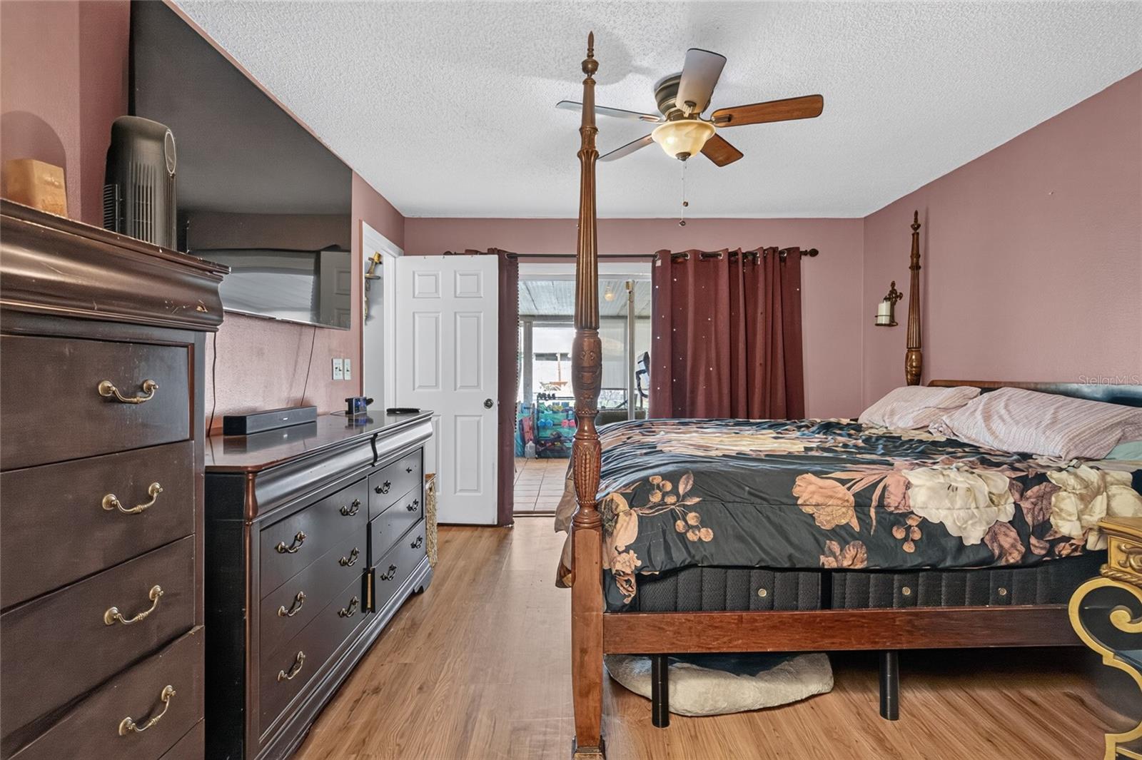 CARROLLWOOD MEADOWS UNIT II SE - Residential