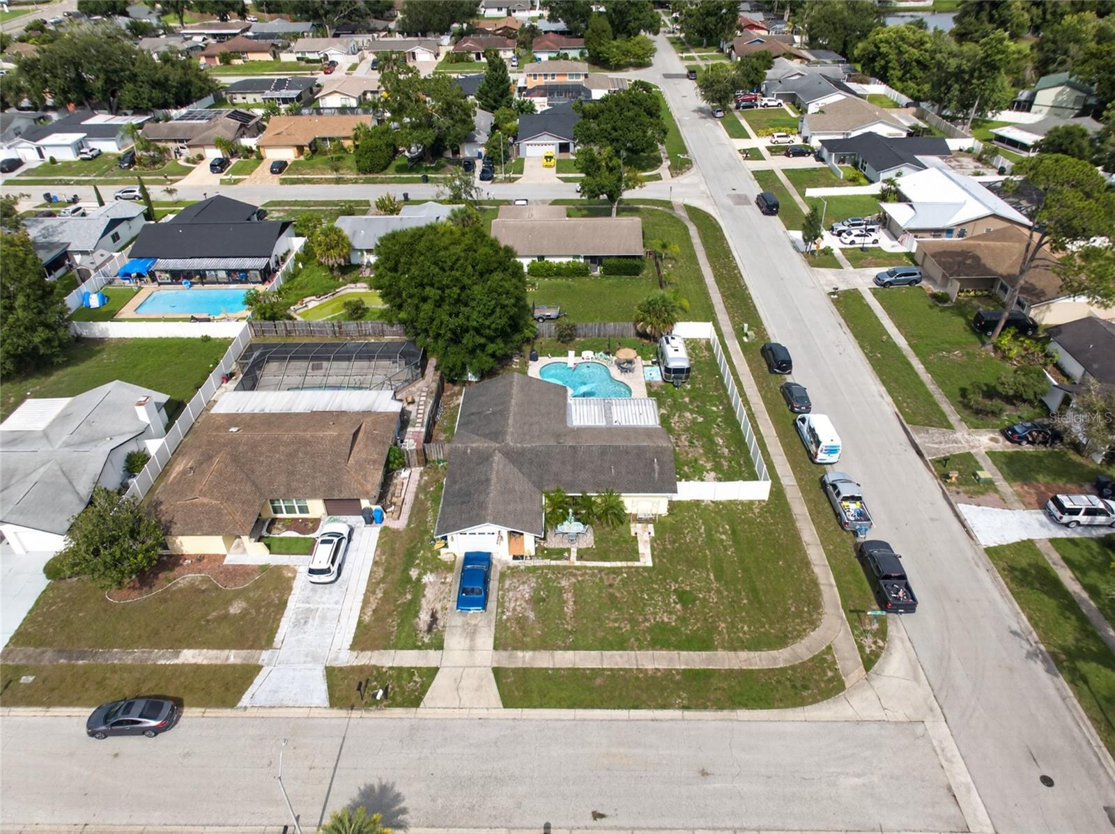 CARROLLWOOD MEADOWS UNIT II SE - Residential