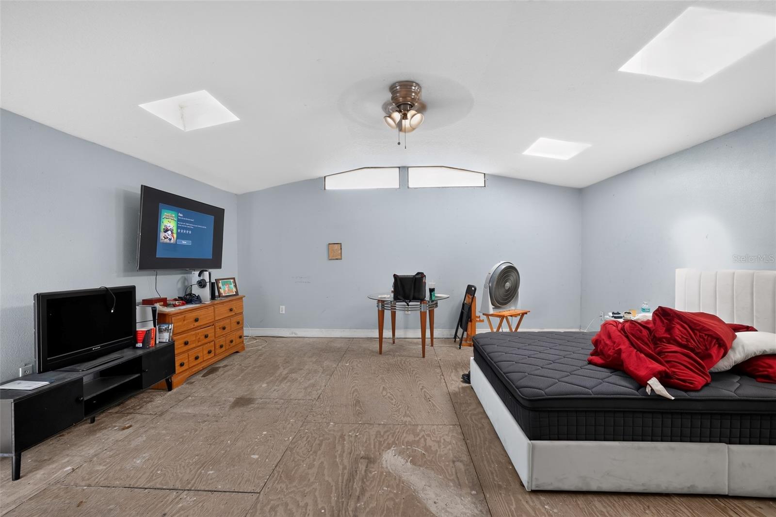 UNPLATTED - Residential